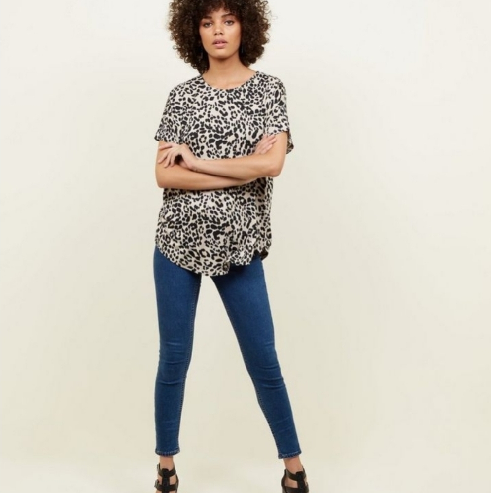 🌠Joseph A. Leopard sheer Blouse w/attached undershirt